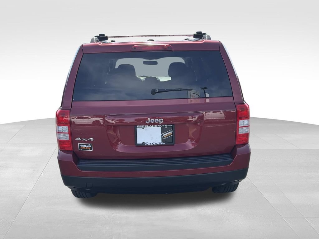 Used 2016 Jeep Patriot Sport w/ Power Value Group AWD/4WD image 4
