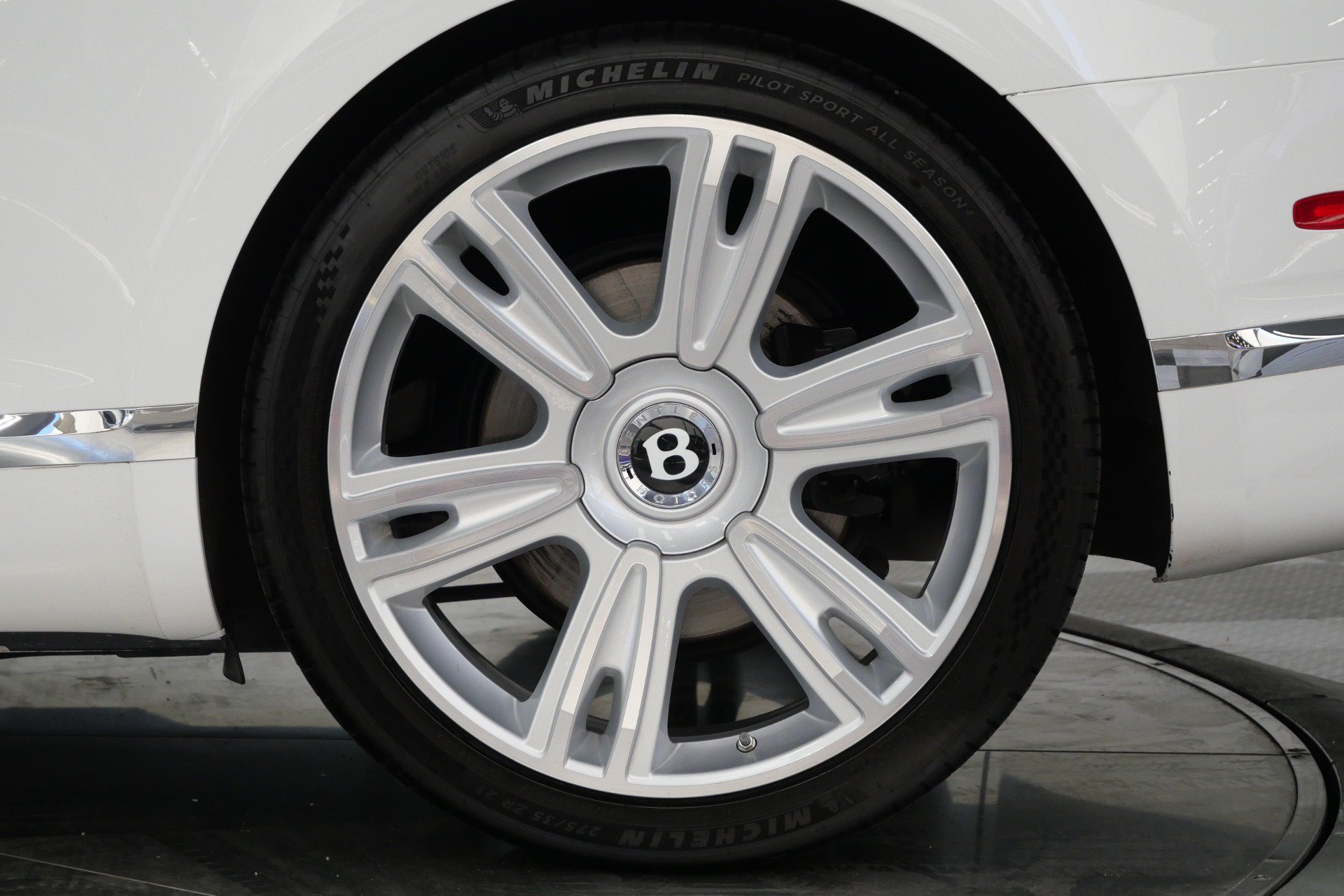Used 2018 Bentley Continental GT AWD/4WD image 11
