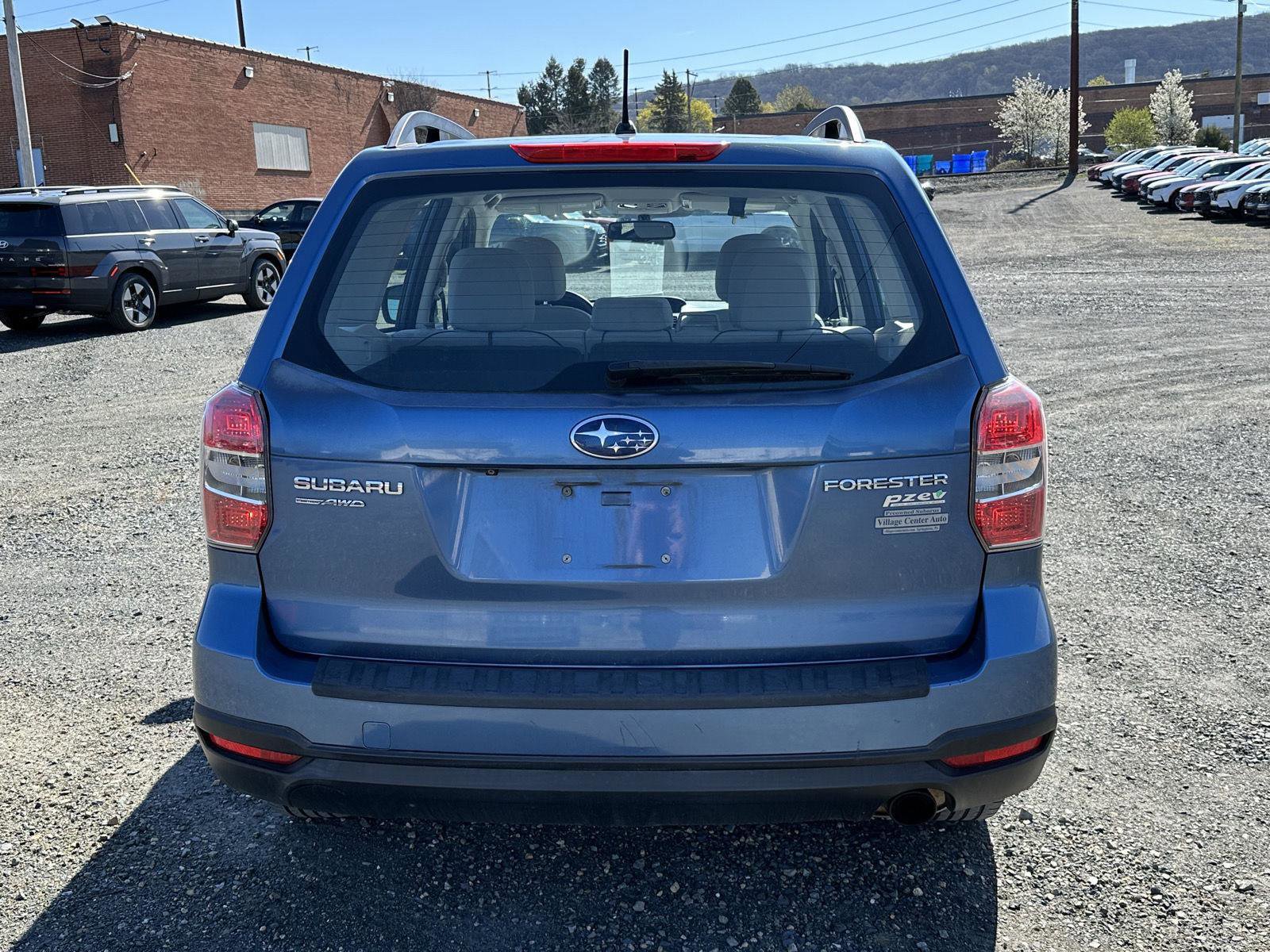 Used 2015 Subaru Forester 2.5i w/ Alloy Wheel Package image 7