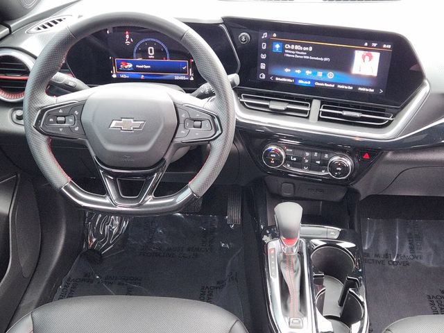 Used 2025 Chevrolet Trax RS w/ Driver Confidence Package FWD image 27