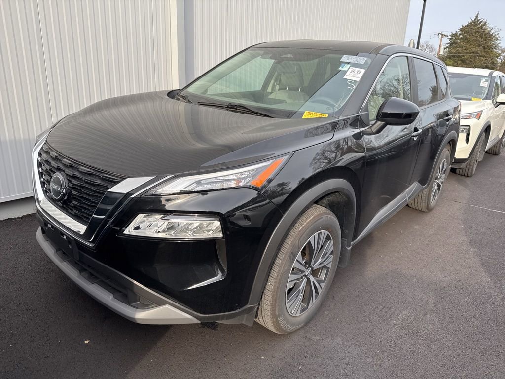 Used 2023 Nissan Rogue SV image 7