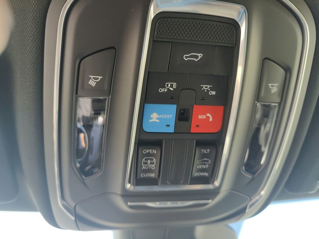 New 2025 Jeep Grand Cherokee 4WD image 23