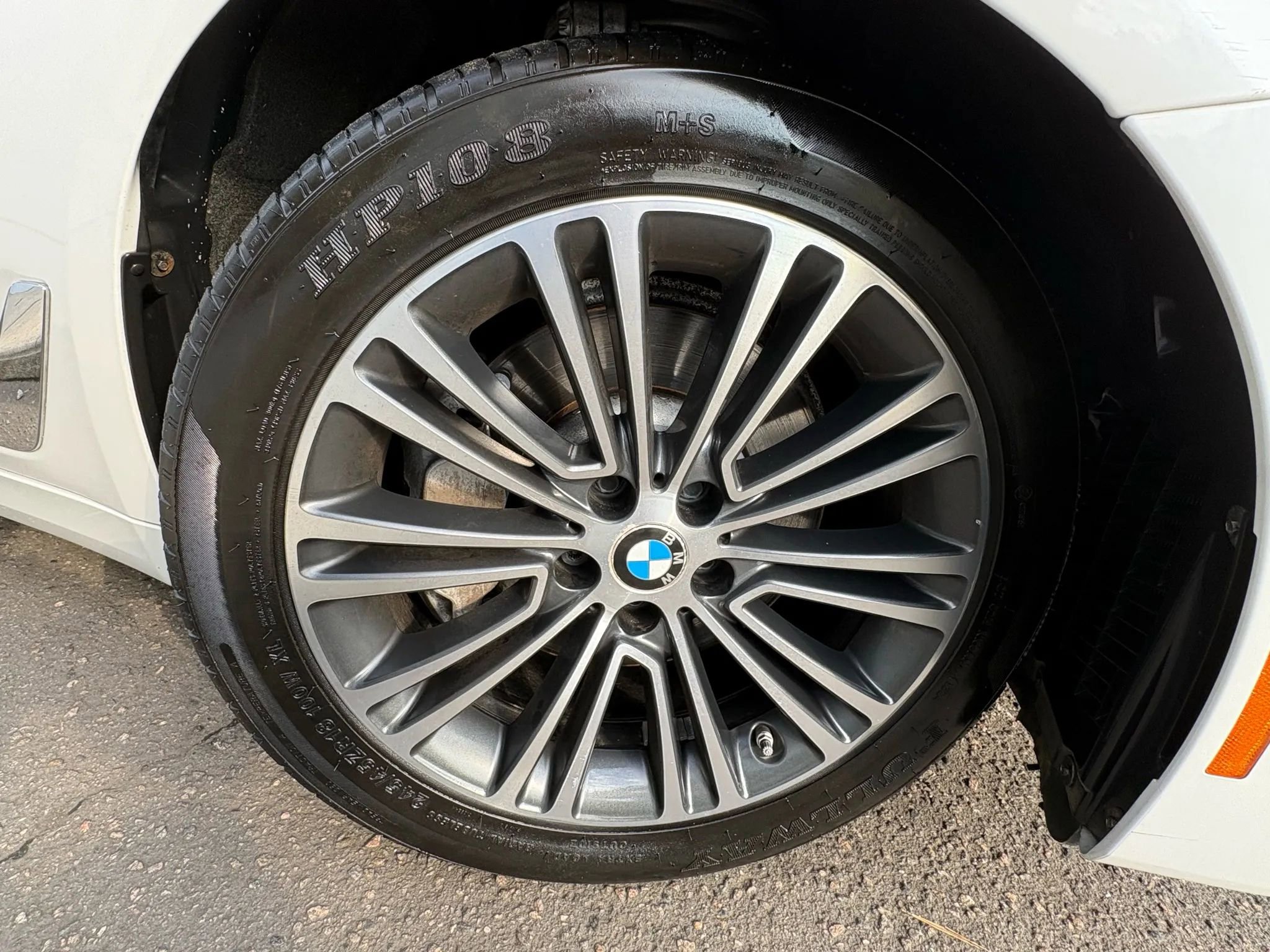 Used 2019 BMW 540i xDrive AWD/4WD image 44