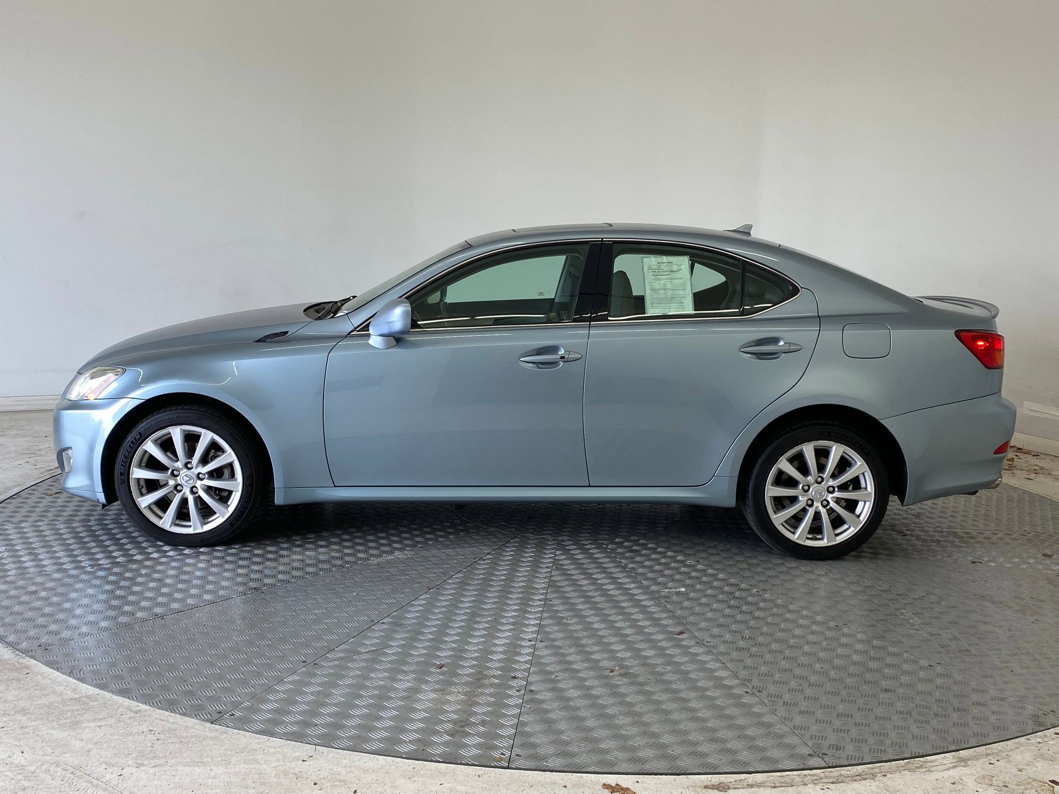 Used 2008 Lexus IS 250 AWD w/ Luxury Pkg image 2