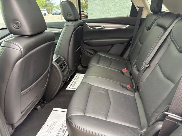 Used 2017 Cadillac XT5 Luxury w/ Driver Awareness Package AWD/4WD image 14