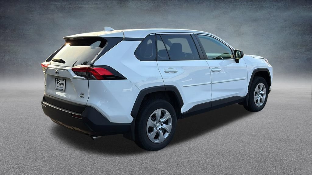 Used 2023 Toyota RAV4 LE AWD/4WD image 29