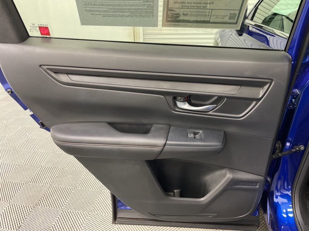 Used 2023 Honda CR-V Sport image 27