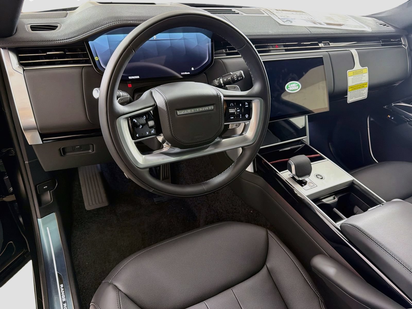 New 2026 Land Rover Range Rover Long Wheelbase SE AWD/4WD image 10