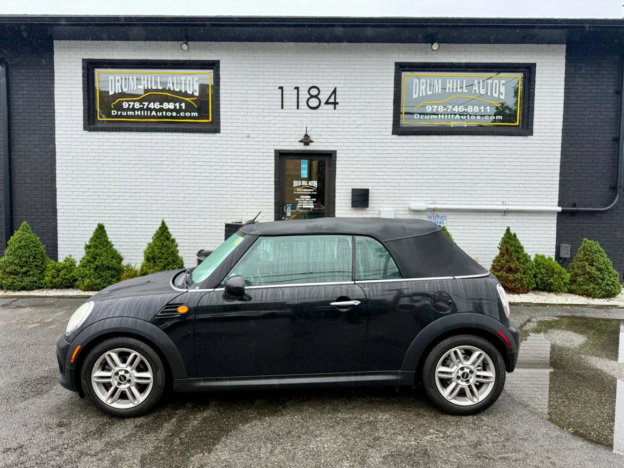 Used 2011 MINI Cooper Convertible FWD image 2