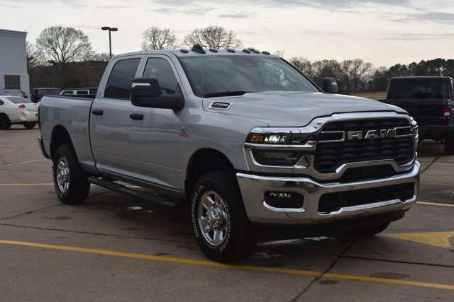 New 2026 RAM 2500 Tradesman AWD/4WD image 3