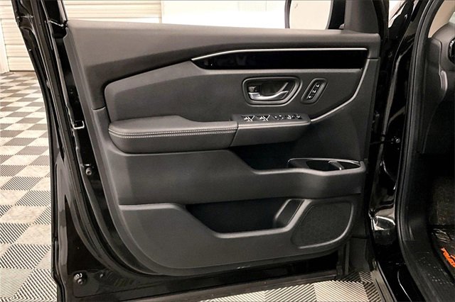 Used 2026 Honda Passport RTL image 17