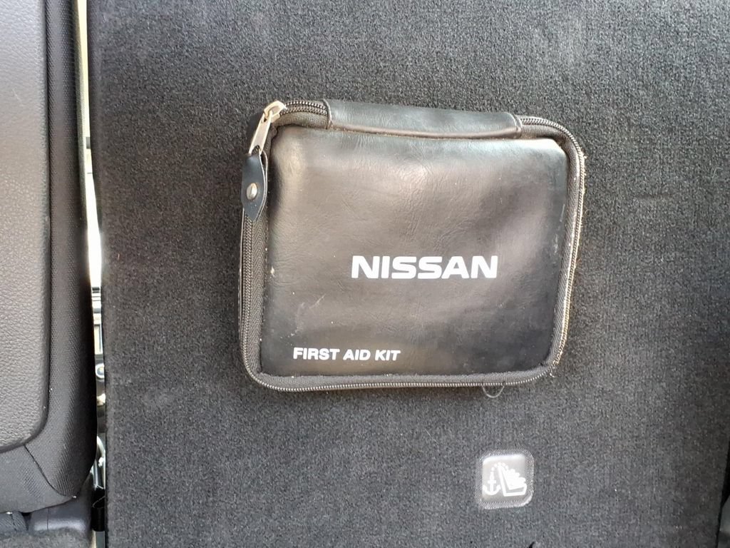 Used 2019 Nissan Rogue S AWD/4WD image 12