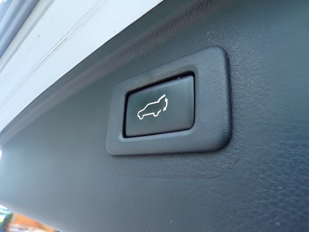 Used 2019 Subaru Outback 2.5i Limited AWD/4WD image 15