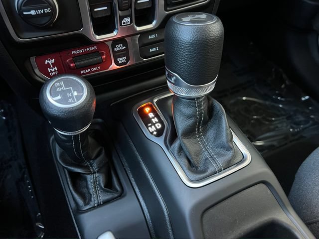 Used 2025 Jeep Wrangler Unlimited Rubicon w/ Safety Group AWD/4WD image 23