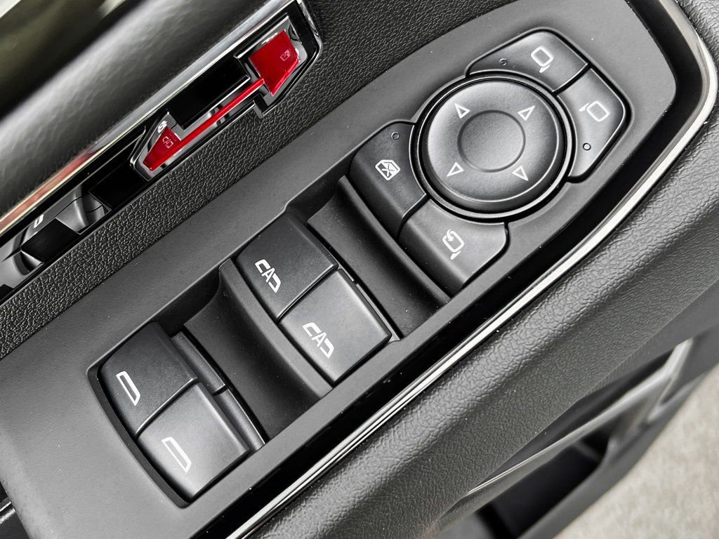 Used 2024 GMC Sierra 1500 AT4 image 25