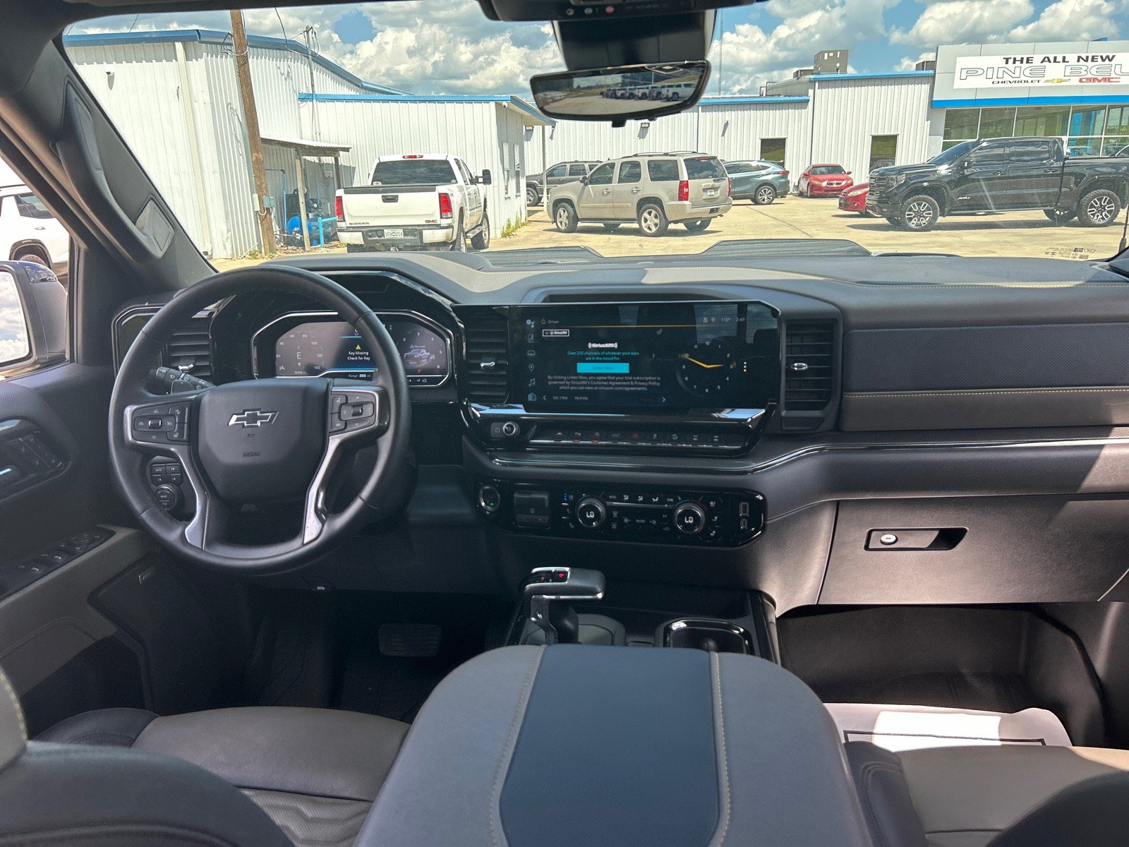 Used 2024 Chevrolet Silverado 1500 ZR2 w/ Technology Package AWD/4WD image 22