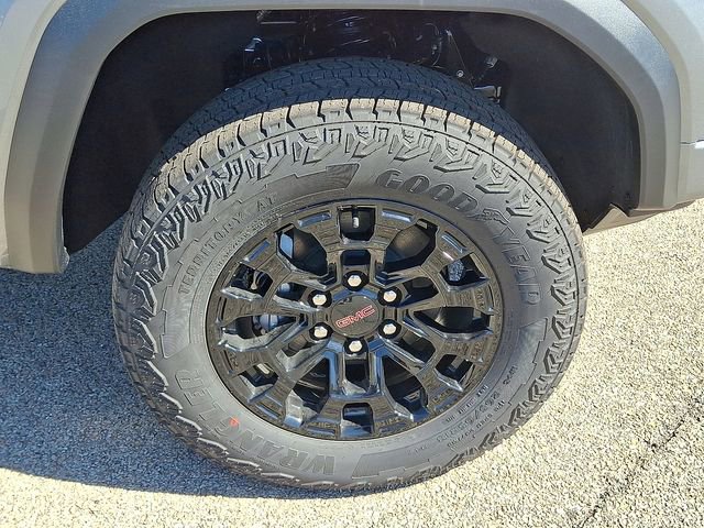 New 2026 GMC Canyon Elevation w/ Convenience Package image 9