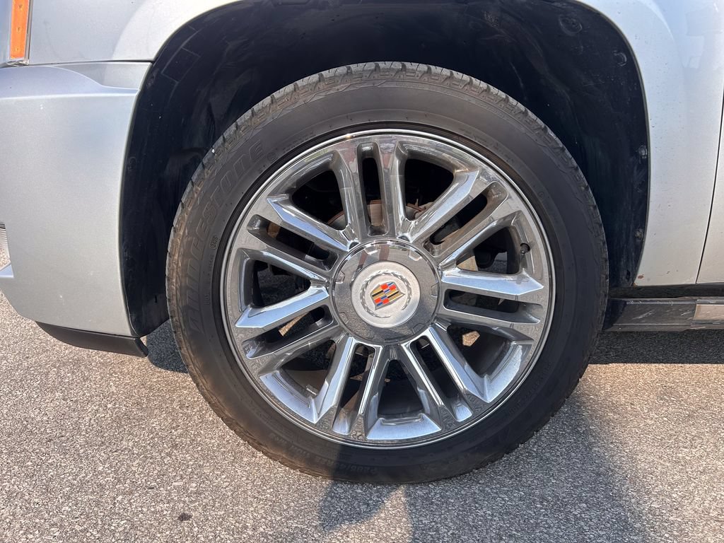 Used 2013 Cadillac Escalade ESV Platinum AWD/4WD image 37