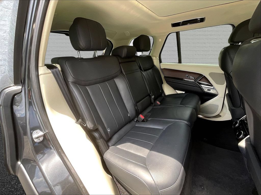Used 2023 Land Rover Range Rover SE AWD/4WD image 24