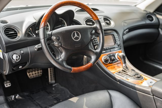 Used 2007 Mercedes-Benz SL 550 image 21