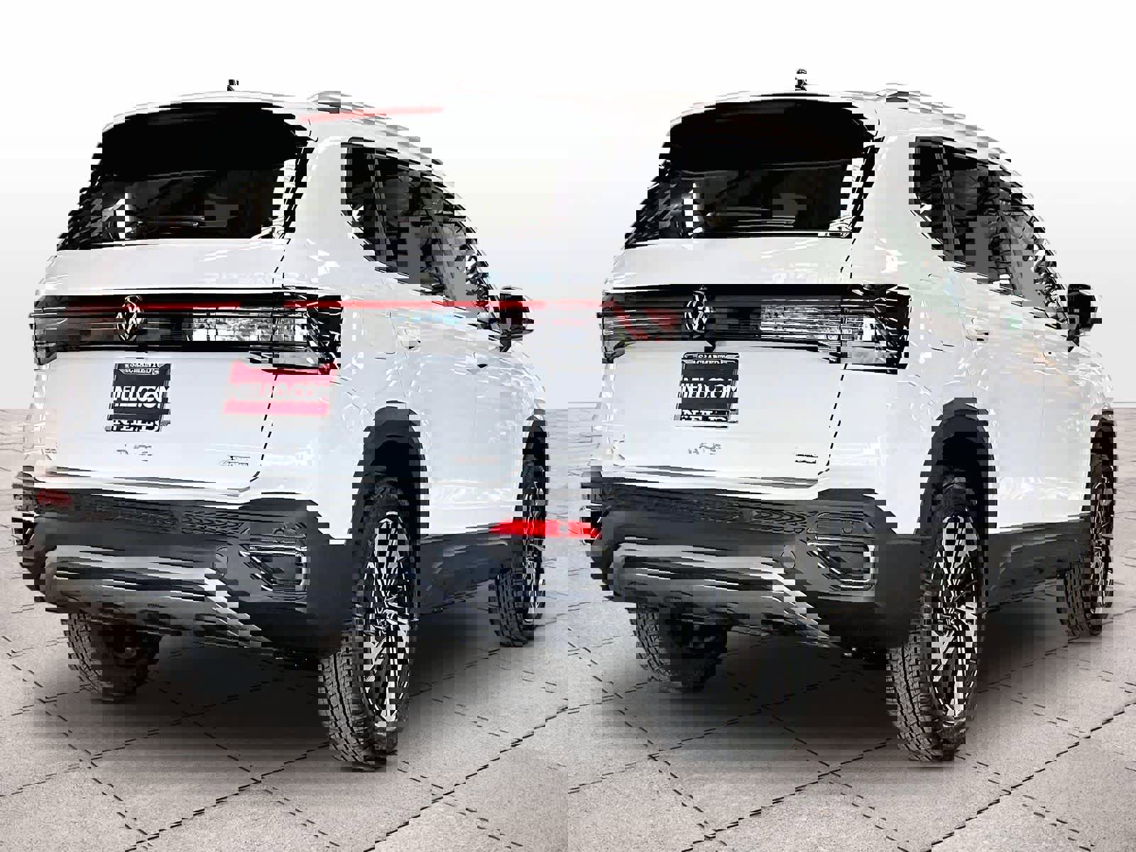 New 2026 Volkswagen Taos SE image 4