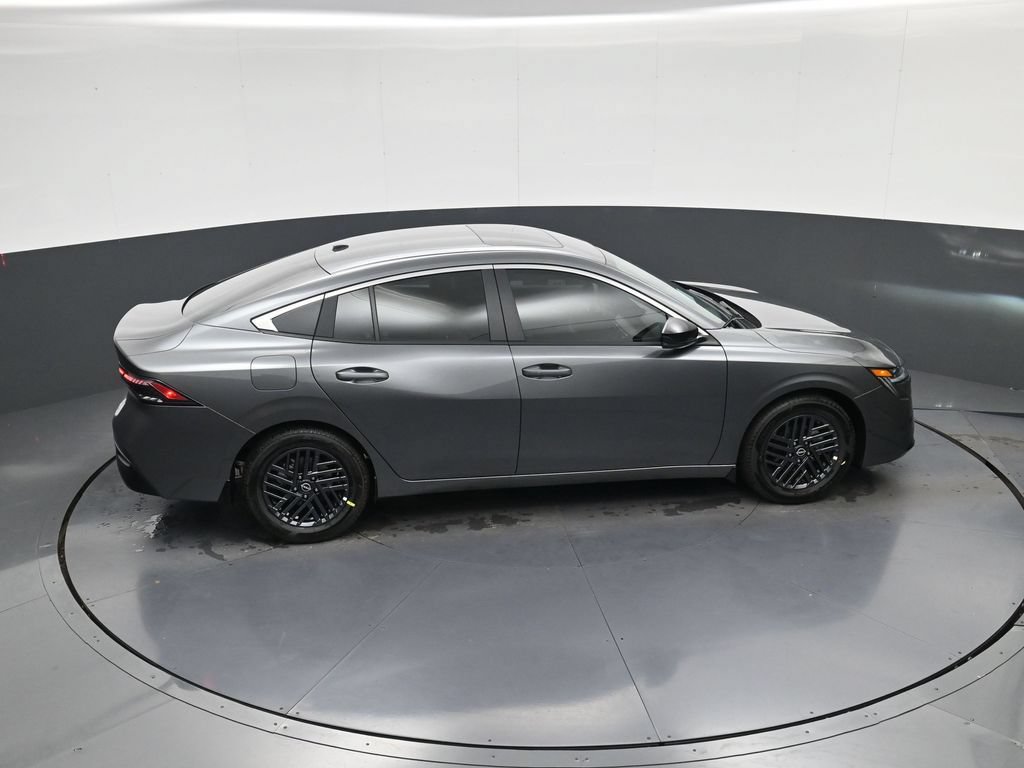 New 2026 Nissan Sentra SV w/ SV Convenience Package FWD image 33