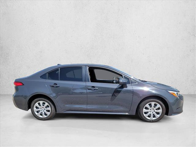 Used 2025 Toyota Corolla LE FWD image 4