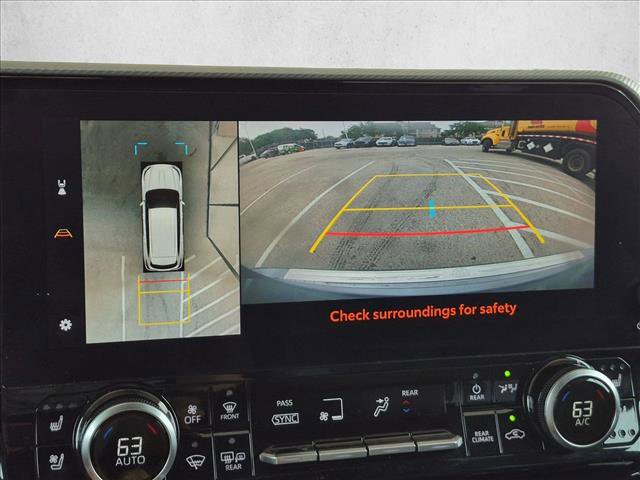 Used 2023 Toyota Highlander Platinum FWD image 10