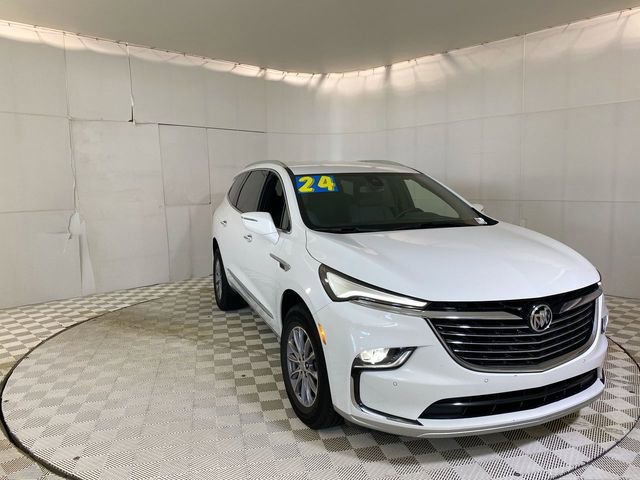 Used 2024 Buick Enclave Essence w/ LPO, Floor Liner Package