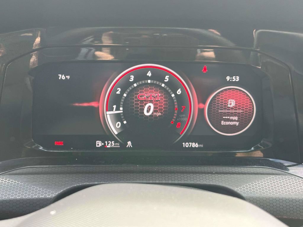 Used 2024 Volkswagen GTI SE FWD image 26