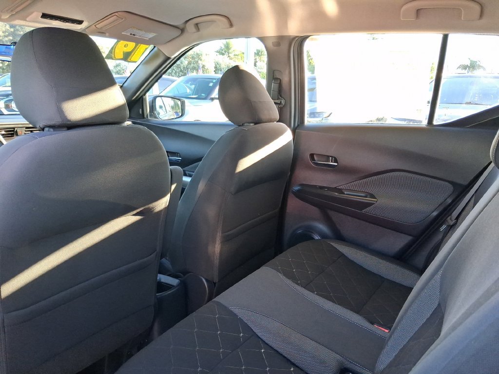 Certified 2019 Nissan Kicks SV FWD image 13