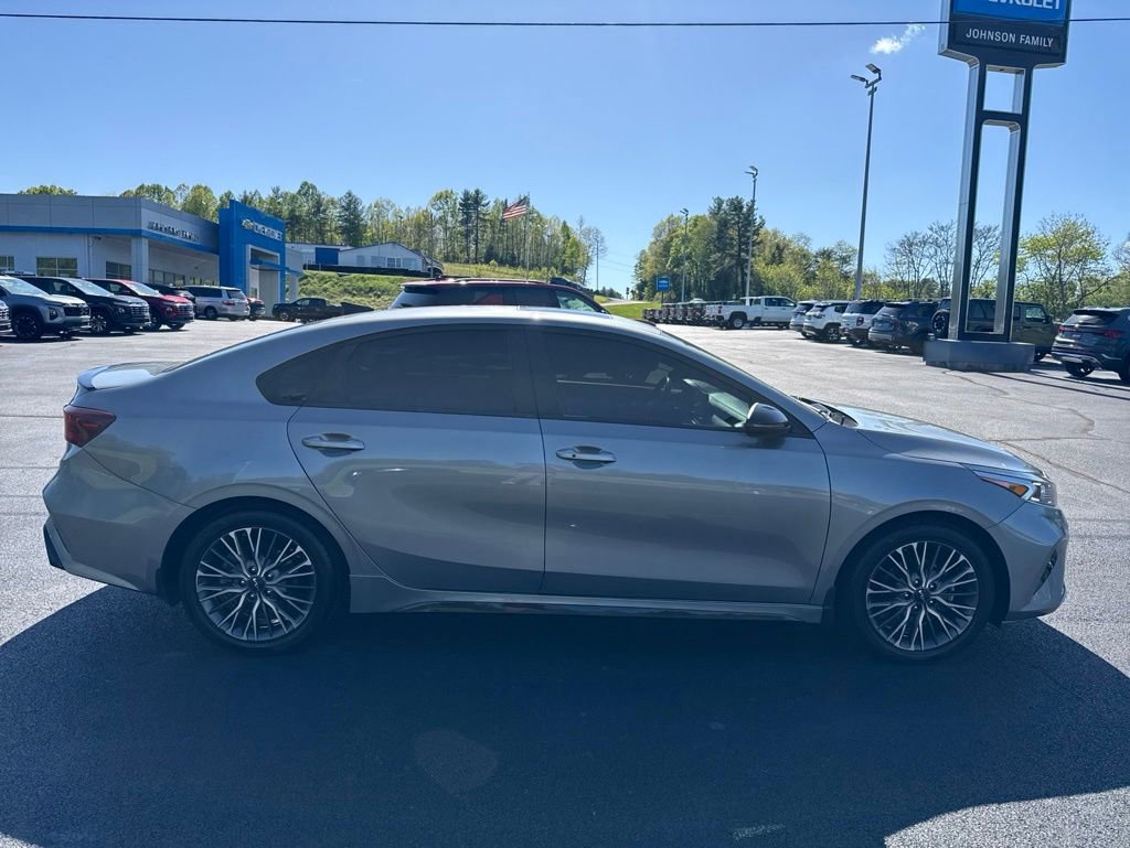 Used 2023 Kia Forte GT-Line w/ GT-Line Premium Package FWD image 11
