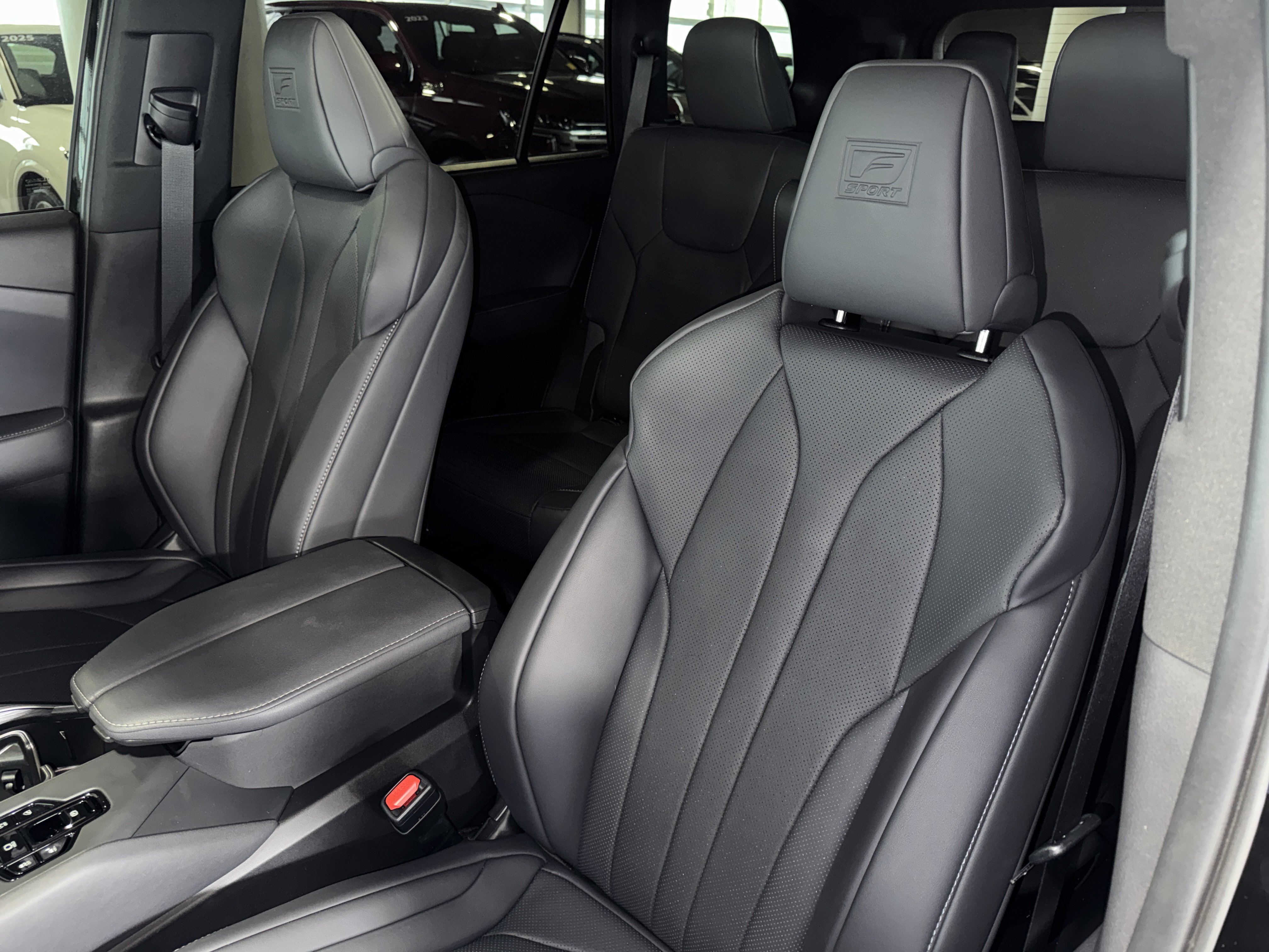 Used 2025 Lexus TX 350 AWD w/ Technology Package image 33