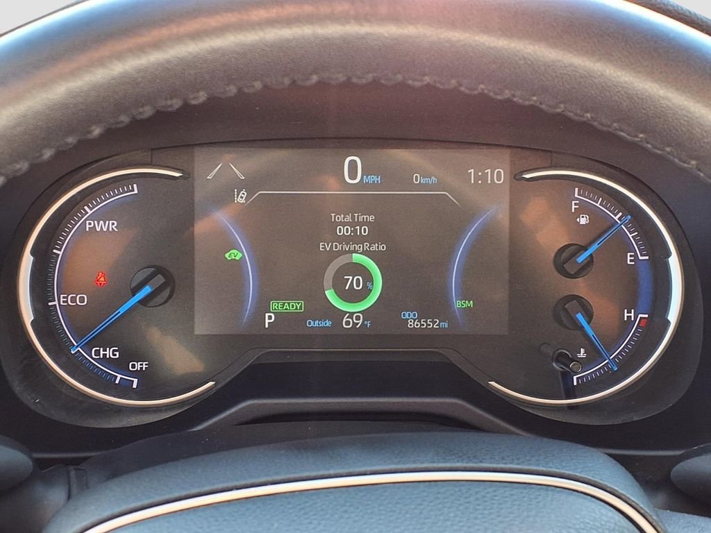 Used 2023 Toyota RAV4 XLE Premium image 25