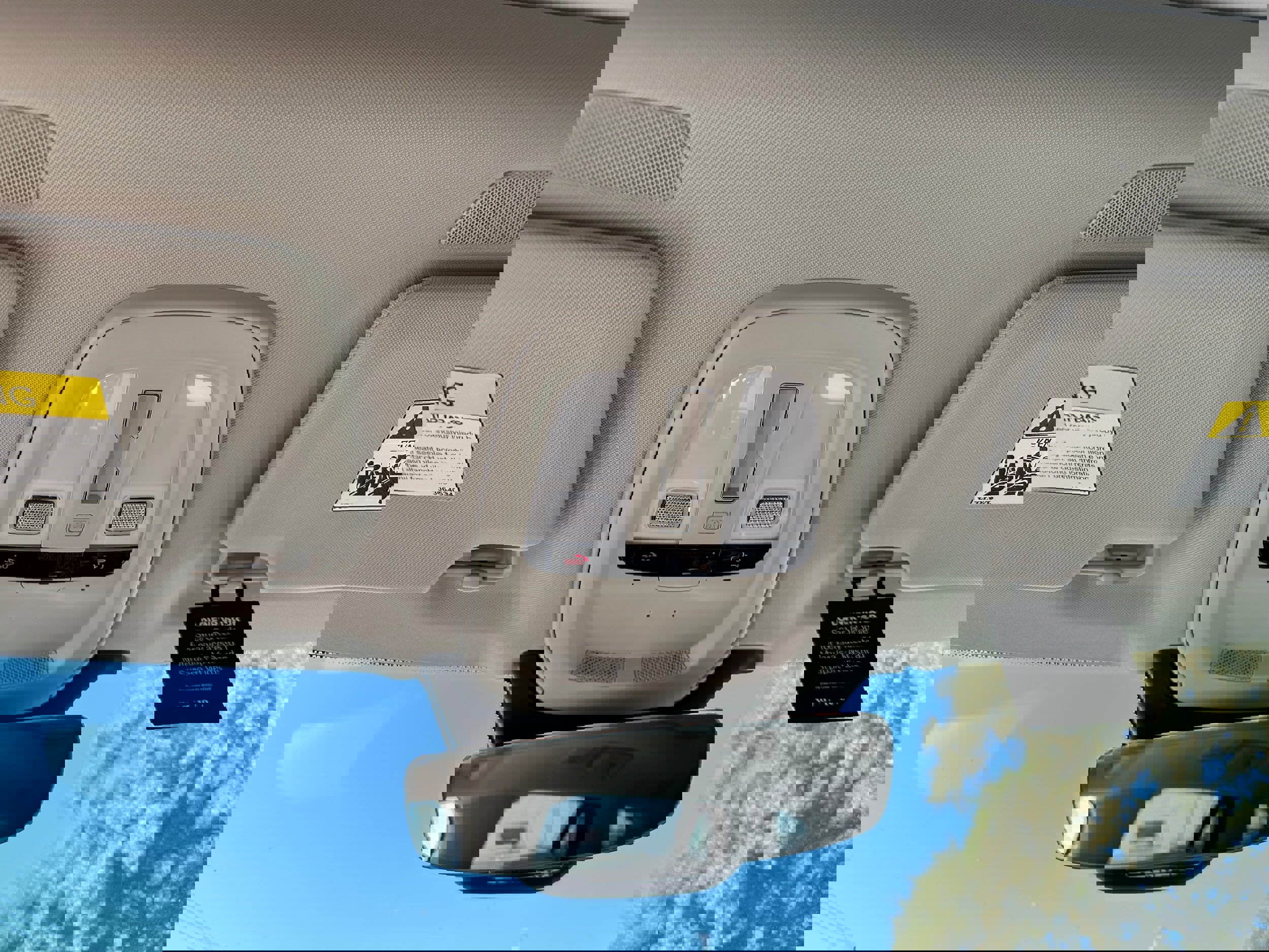 New 2025 Volvo XC90 T8 Plus w/ Protection Package Premier image 14