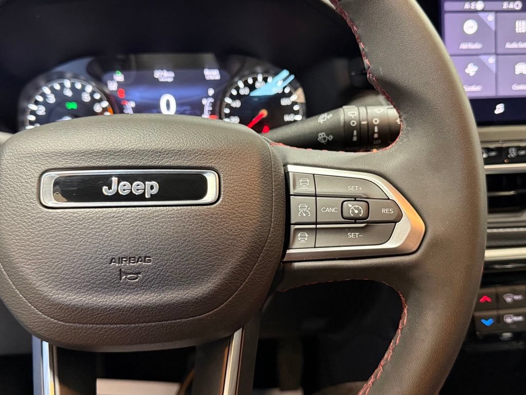 Certified 2022 Jeep Compass Trailhawk AWD/4WD image 31