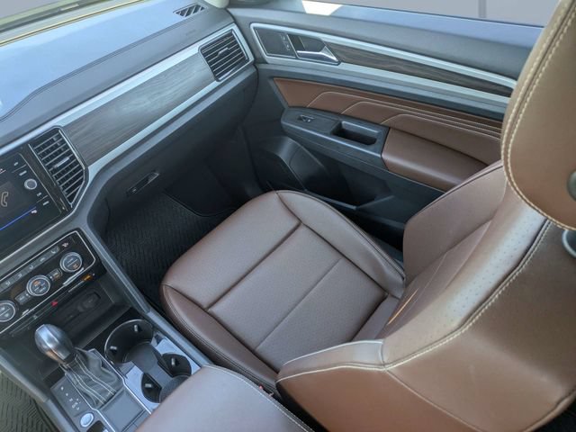 Used 2023 Volkswagen Atlas SE w/ Black Wheel Package FWD image 18