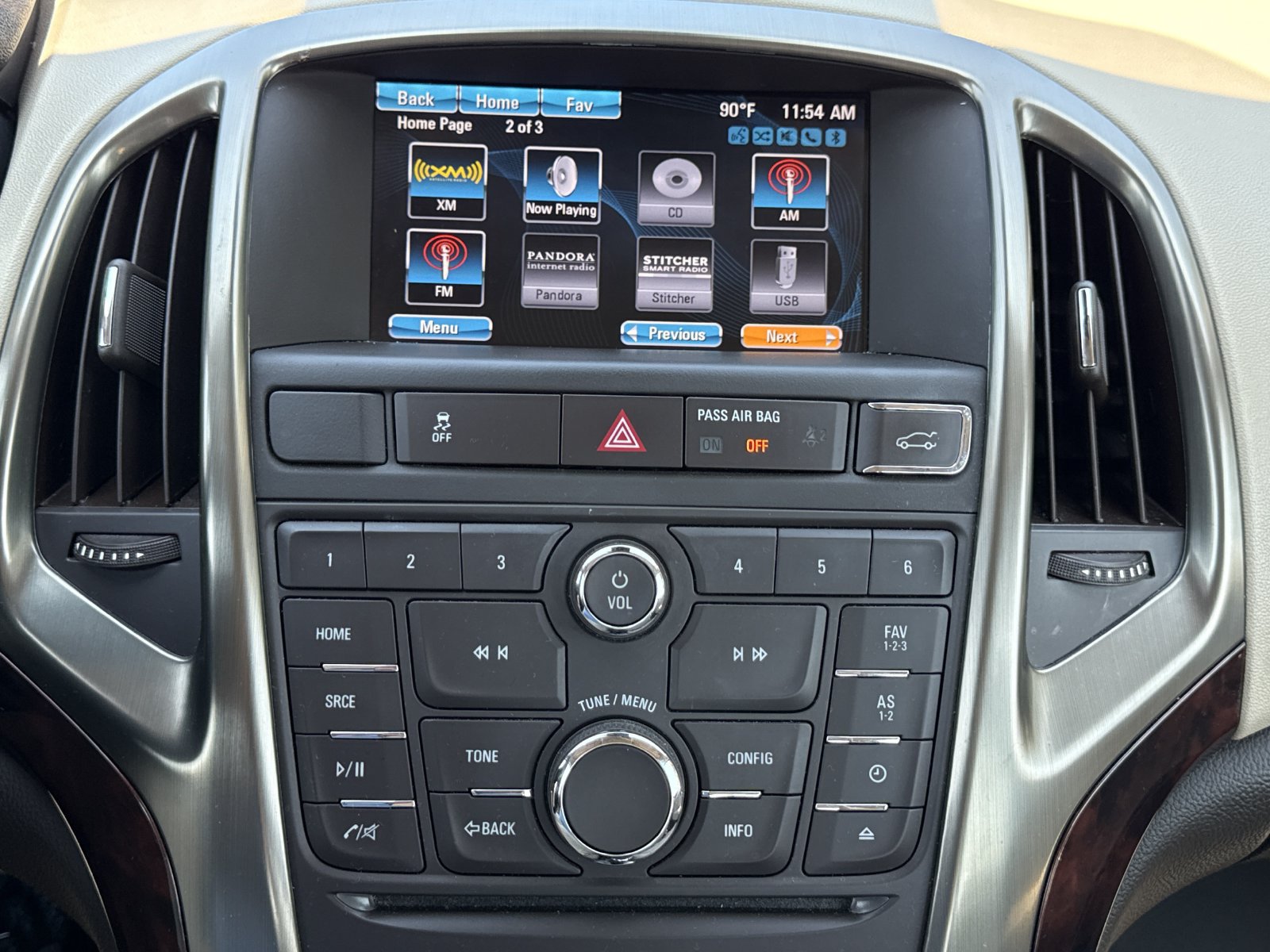 Used 2015 Buick Verano FWD image 20