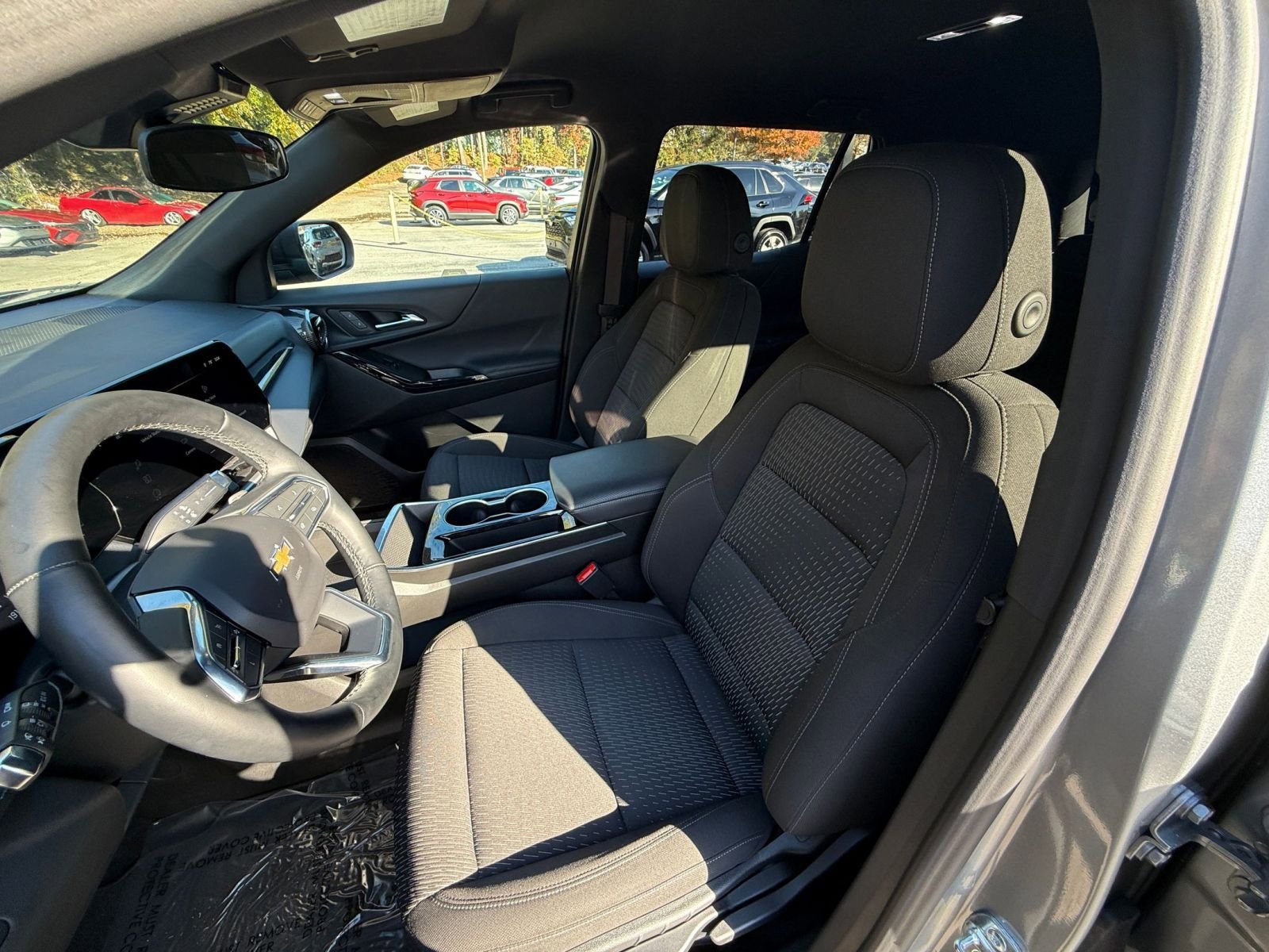 Used 2025 Chevrolet Equinox LT image 27