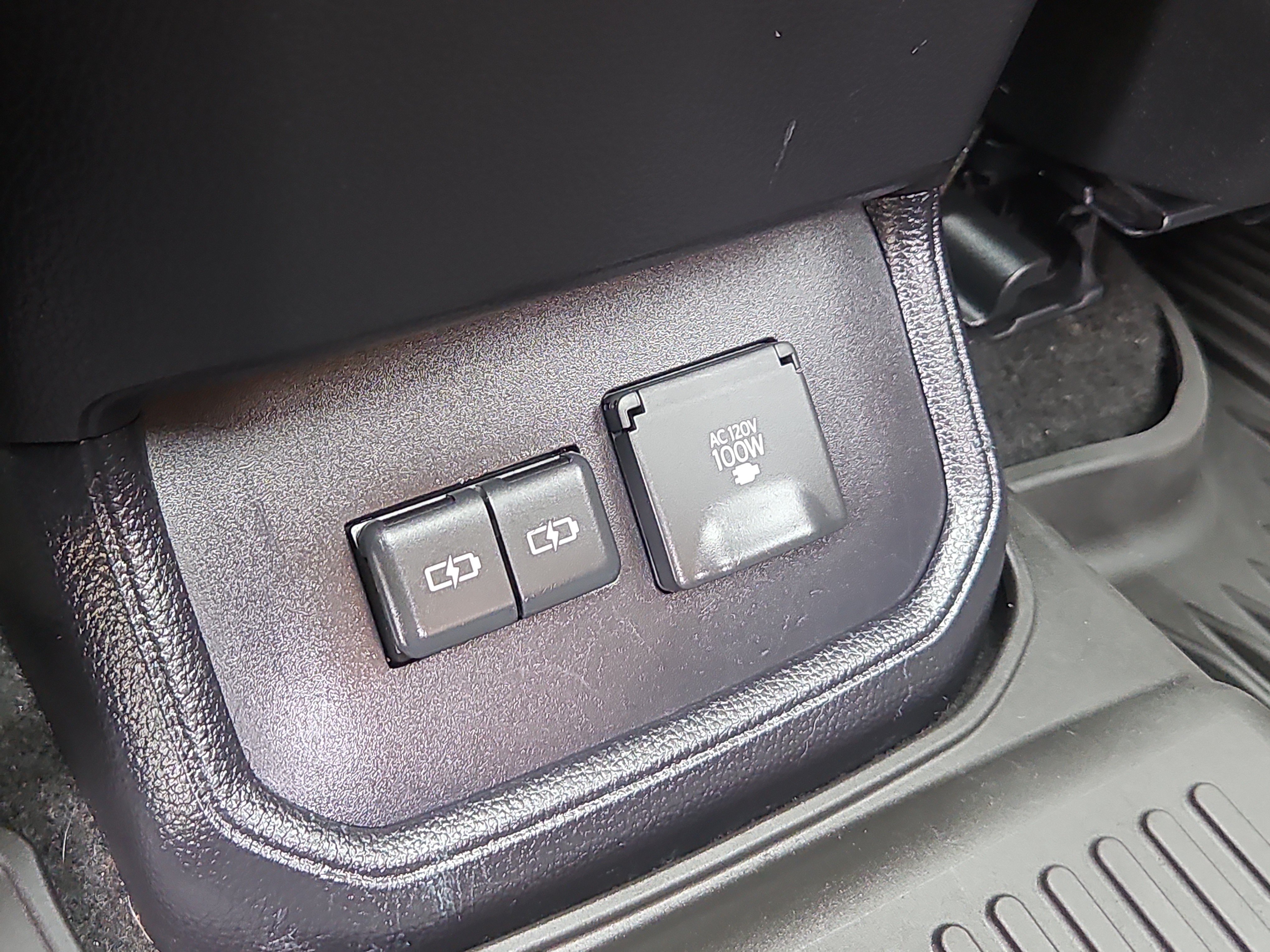Used 2023 Toyota Highlander Platinum AWD/4WD image 15