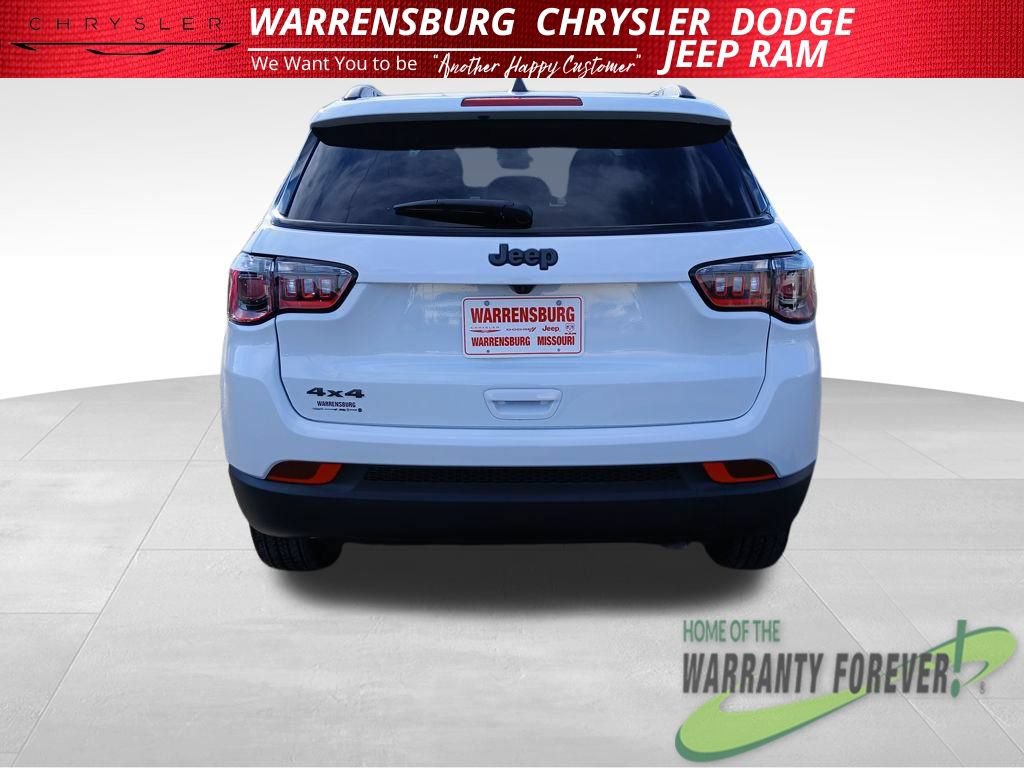 New 2026 Jeep Compass Latitude AWD/4WD image 5
