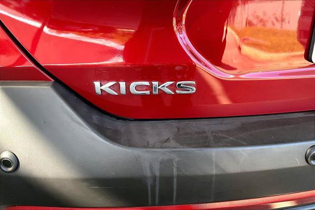 Certified 2020 Nissan Kicks SR FWD image 10