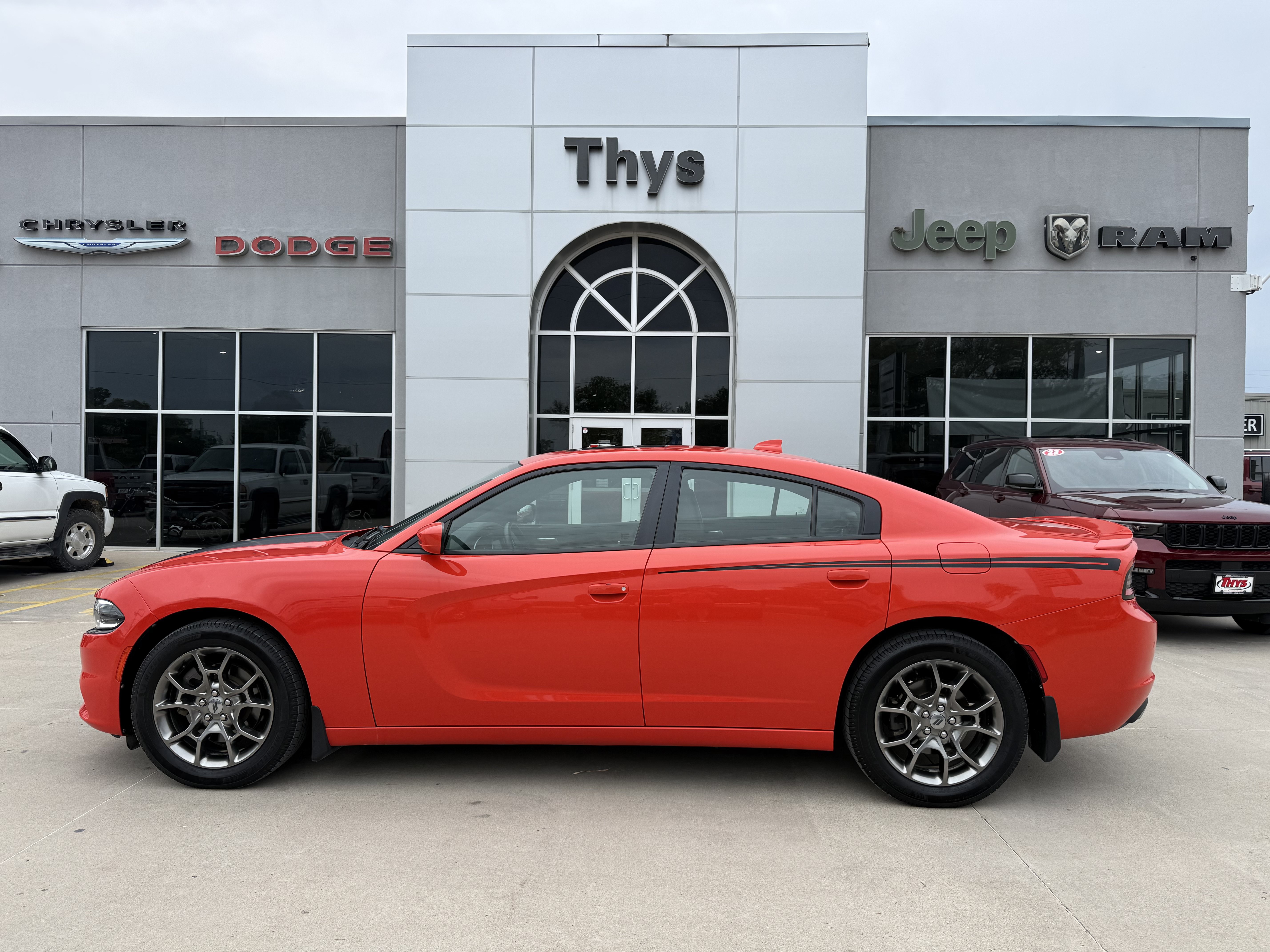 Used 2017 Dodge Charger SXT w/ AWD Plus Group image 33
