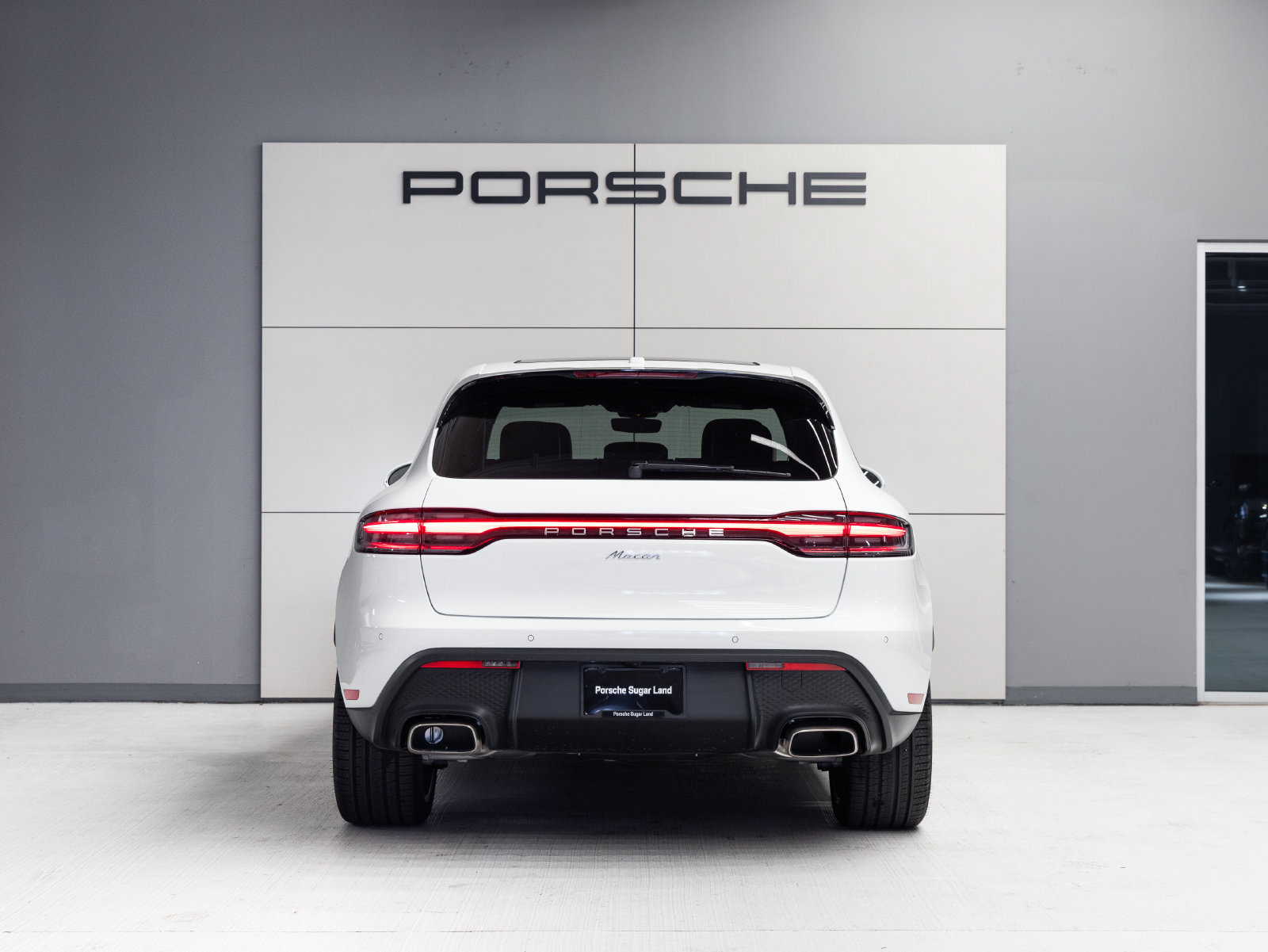 New 2026 Porsche Macan AWD/4WD image 6