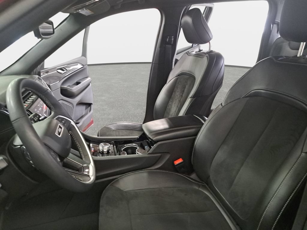 Certified 2023 Jeep Grand Cherokee Altitude AWD/4WD image 16