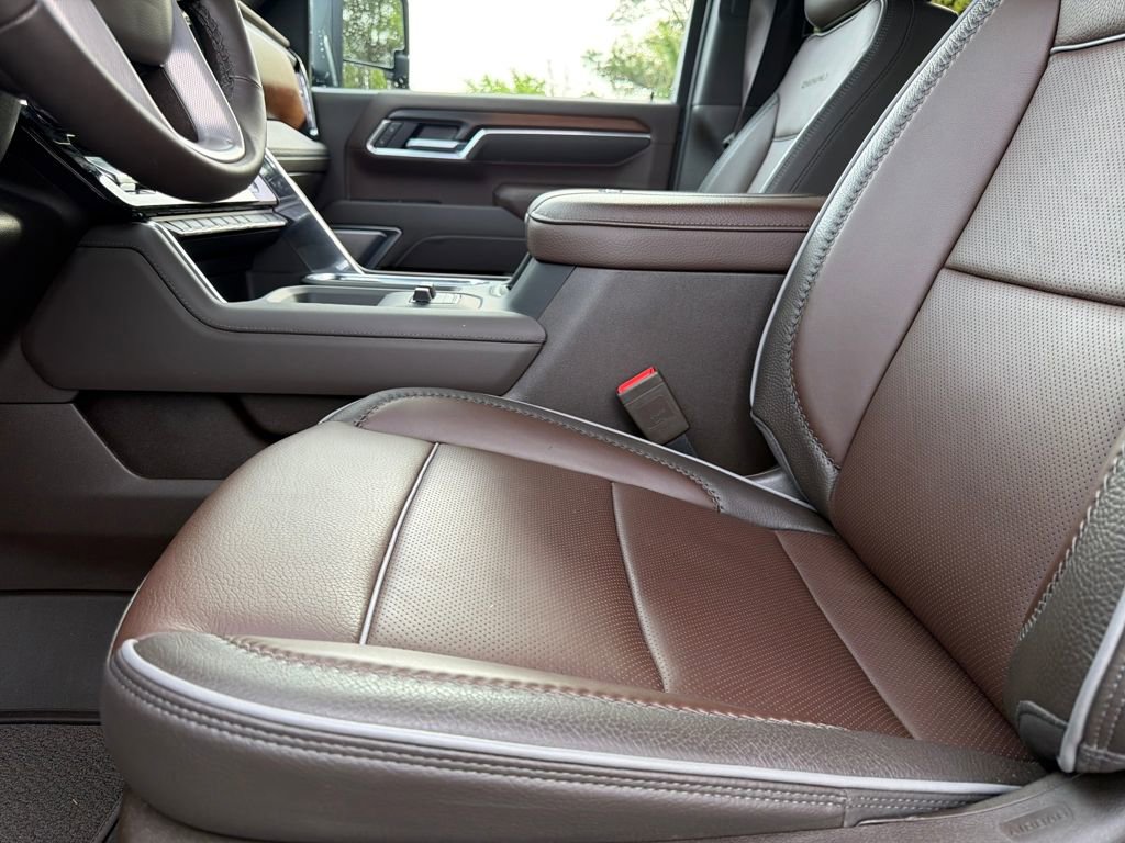 Used 2025 GMC Sierra 2500 Denali w/ Denali Reserve Package image 19