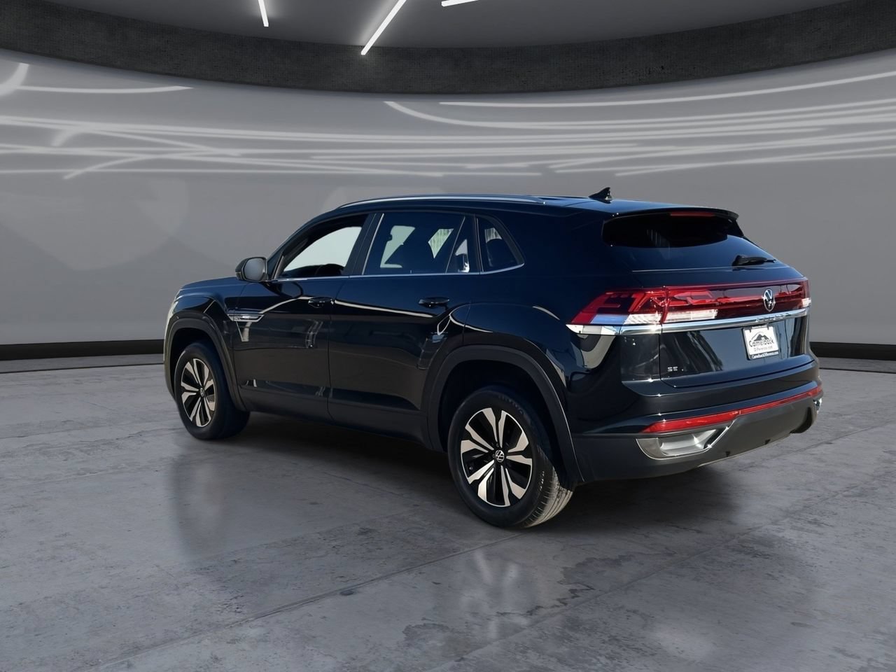 Used 2024 Volkswagen Atlas Cross Sport SE FWD image 4