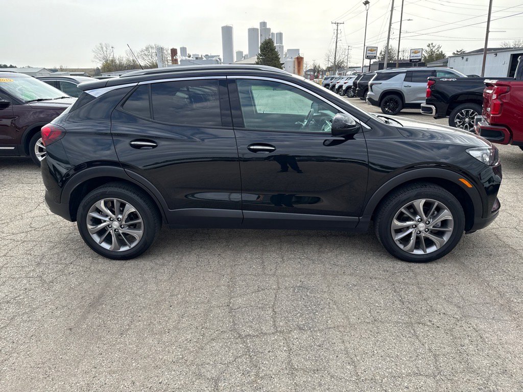 Used 2023 Buick Encore GX Essence w/ Experience Buick Package image 4