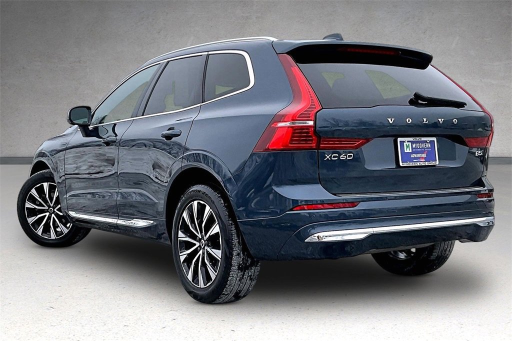 Used 2023 Volvo XC60 B5 Plus w/ Climate Package image 4