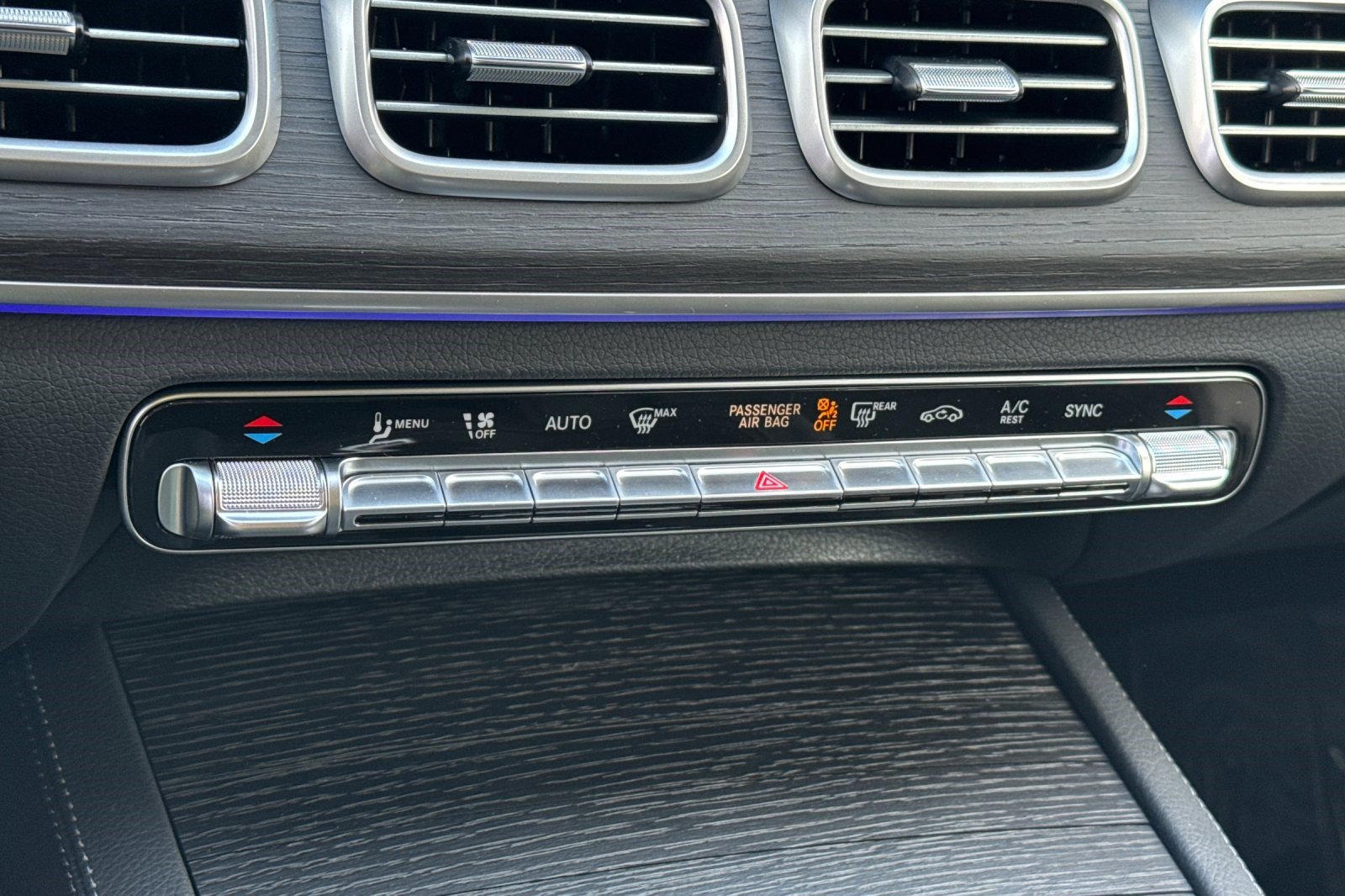 New 2026 Mercedes-Benz GLB 250 image 26